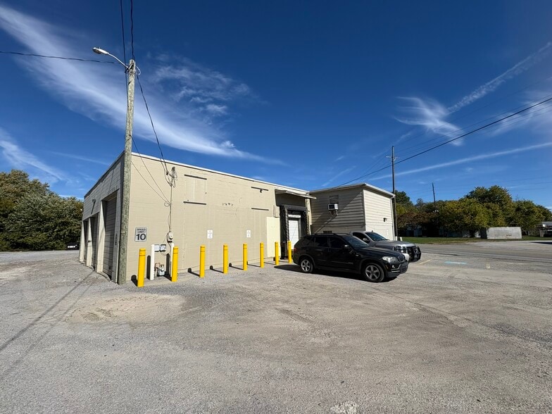 1075 Lebanon Rd, Danville, KY for lease - Building Photo - Image 2 of 16