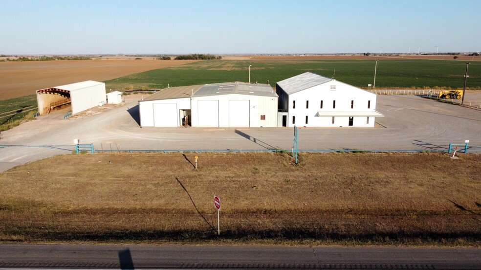 2760 US Highway 81, Hennessey, OK for sale - Building Photo - Image 1 of 1