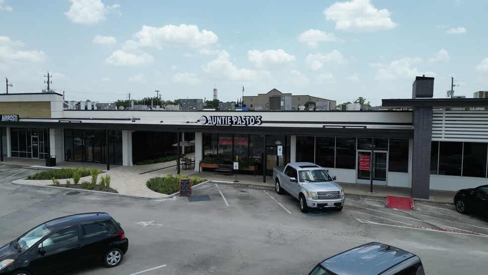 5400-6810 Bellaire Blvd, Bellaire, TX for lease - Commercial Listing Video - Image 3 of 7