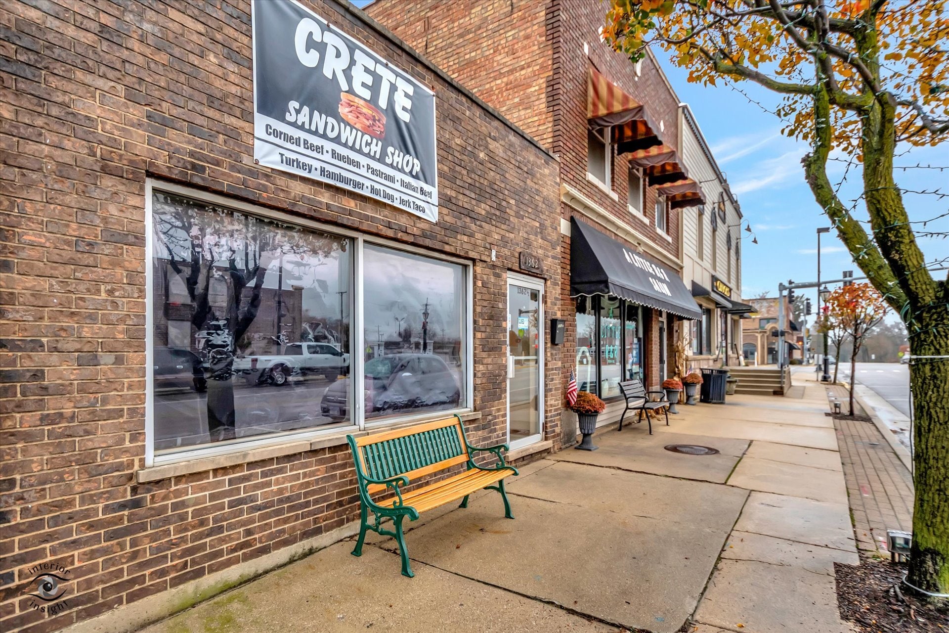 1362 1/2 Main St  
