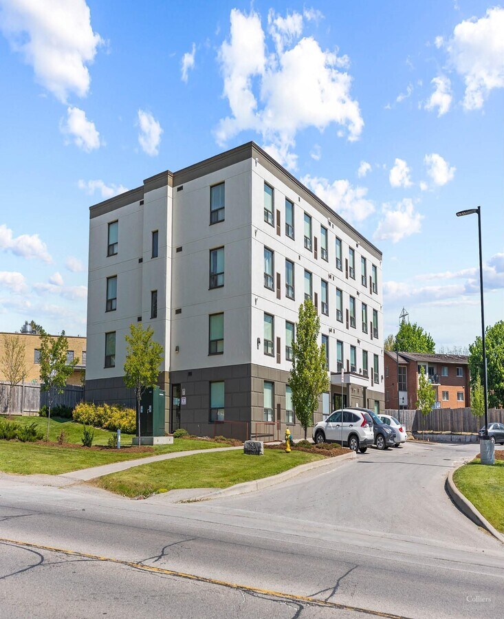 1166 Hamilton Rd, London, ON N5W 1A9