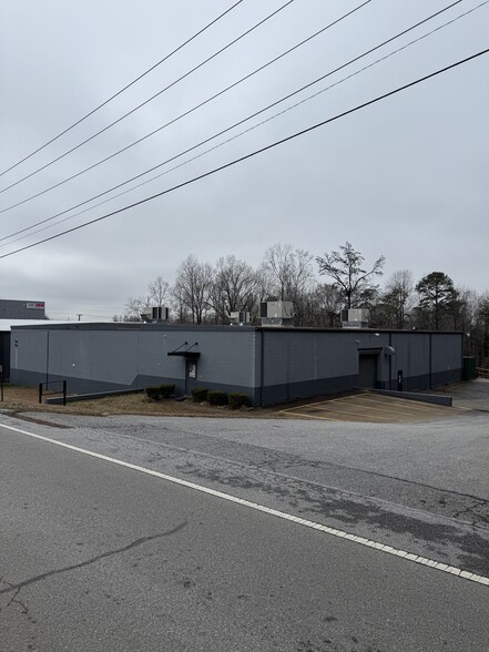 298 Willis St, Gaffney, SC for lease - Building Photo - Image 1 of 13