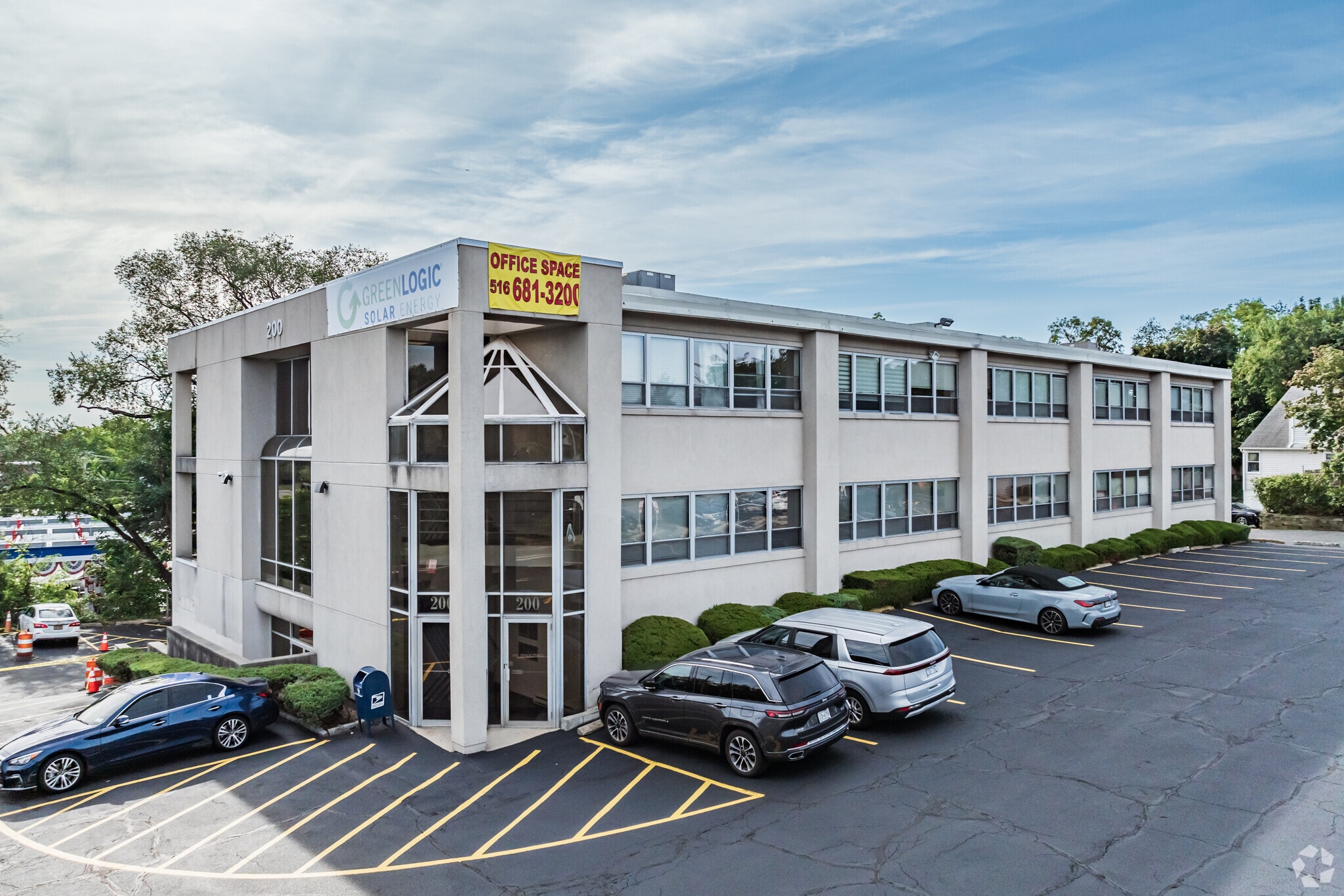 200 S Service Rd, Roslyn Heights, NY for sale Primary Photo- Image 1 of 29