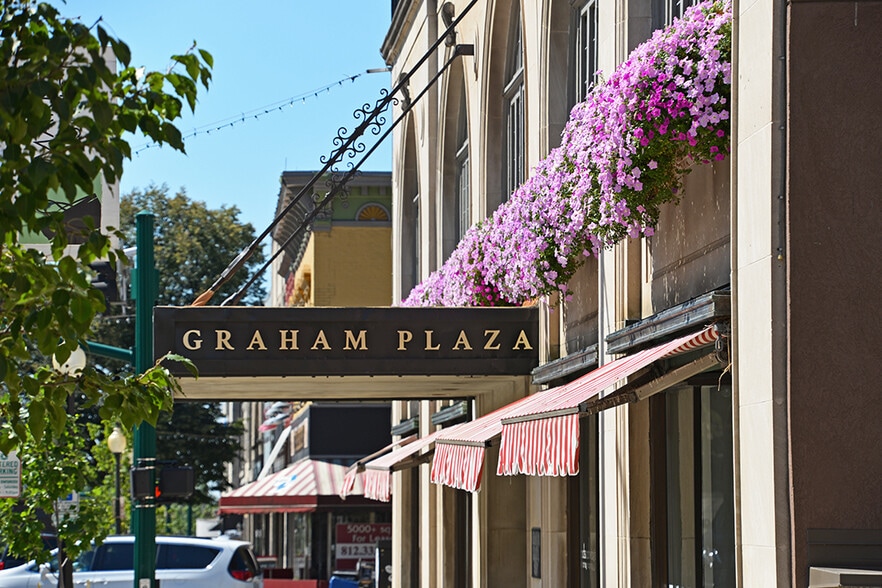 205 N College Ave, Bloomington, IN for lease - Building Photo - Image 3 of 9