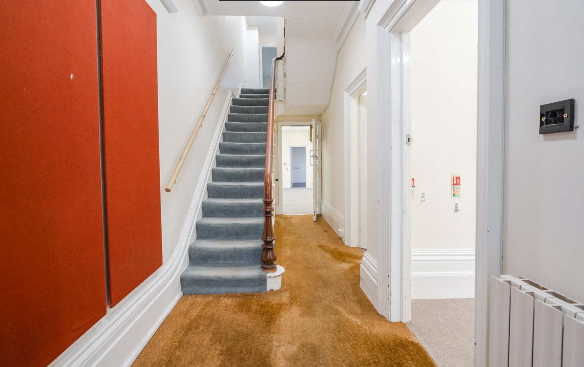 2 Abbey Walk, Grimsby for lease Interior Photo- Image 1 of 10