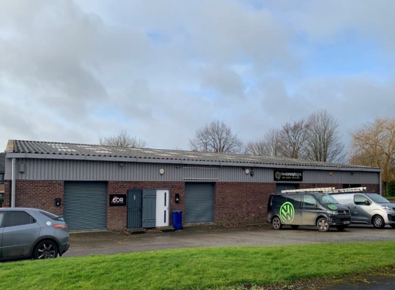 Low Hall Rd, Leeds for sale - Building Photo - Image 1 of 1