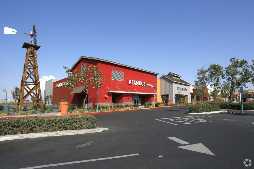 30098-30472 Haun Rd, Menifee, CA for lease - Building Photo - Image 2 of 7