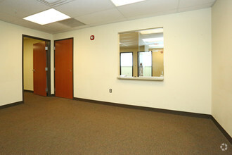 26850 Providence Pky, Novi, MI for lease Interior Photo- Image 1 of 4