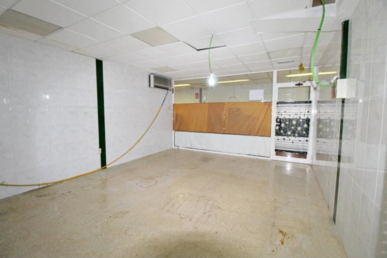 Polinyà, BAR 08213 -  -  - Interior Photo - Image 1 of 4