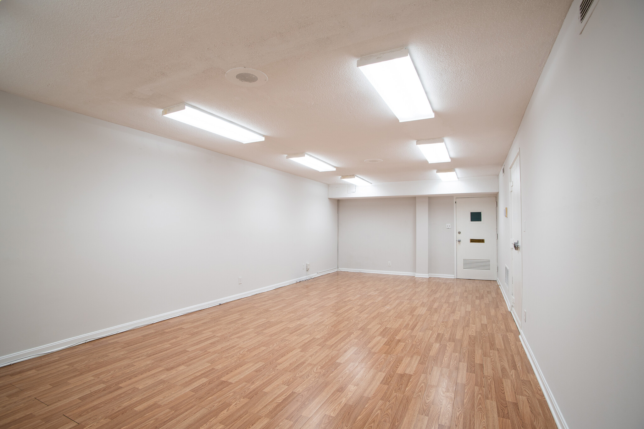 8730 Georgia Ave, Silver Spring, MD for lease Interior Photo- Image 1 of 7