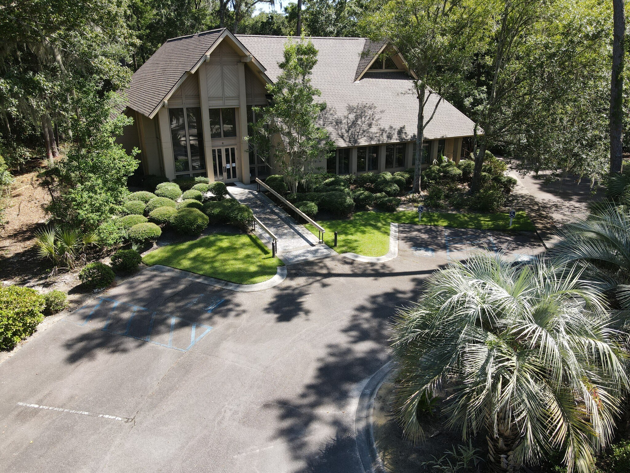 4 Park Ln, Hilton Head Island, SC for sale Primary Photo- Image 1 of 1