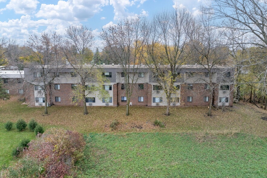 3200 Maple Ave, Slayton, MN for sale - Building Photo - Image 2 of 36