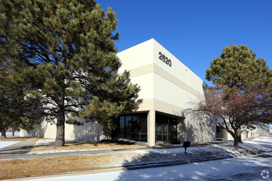 2520 Aviation Way, Colorado Springs, CO for lease - Primary Photo - Image 1 of 7