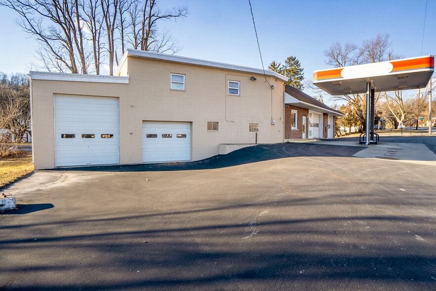 6712 Main St, Martins Creek, PA for sale - Building Photo - Image 2 of 42