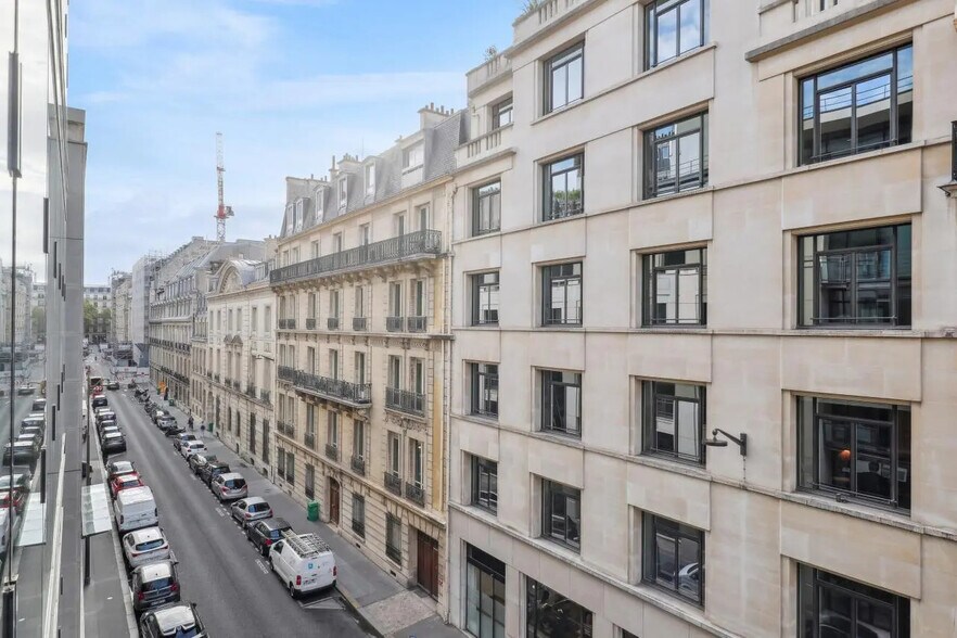 5 Rue De La Baume, Paris for lease - Building Photo - Image 2 of 15