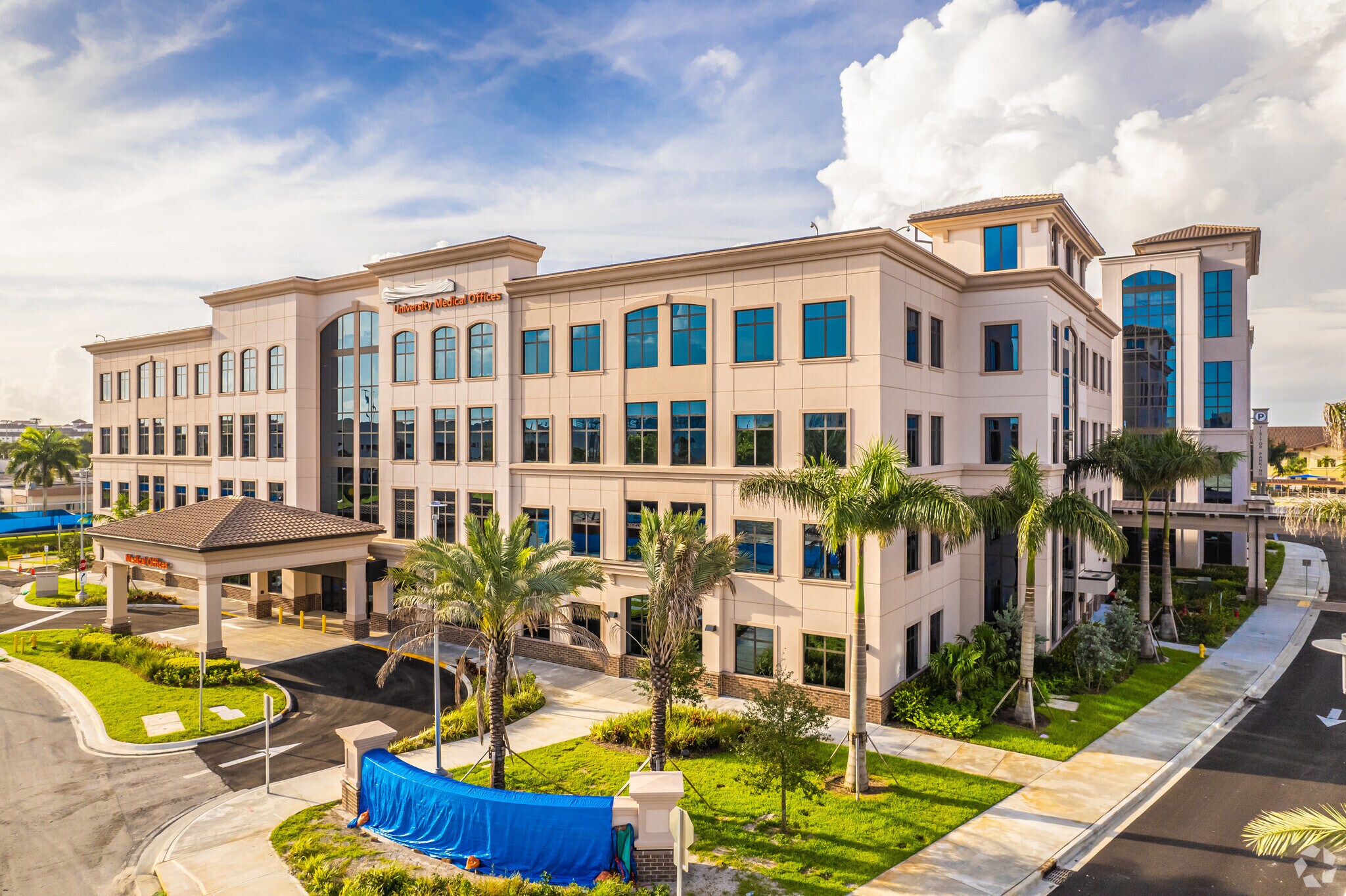 7630 SW 34th Manor, Davie, FL 33328 HCA Florida University Medical