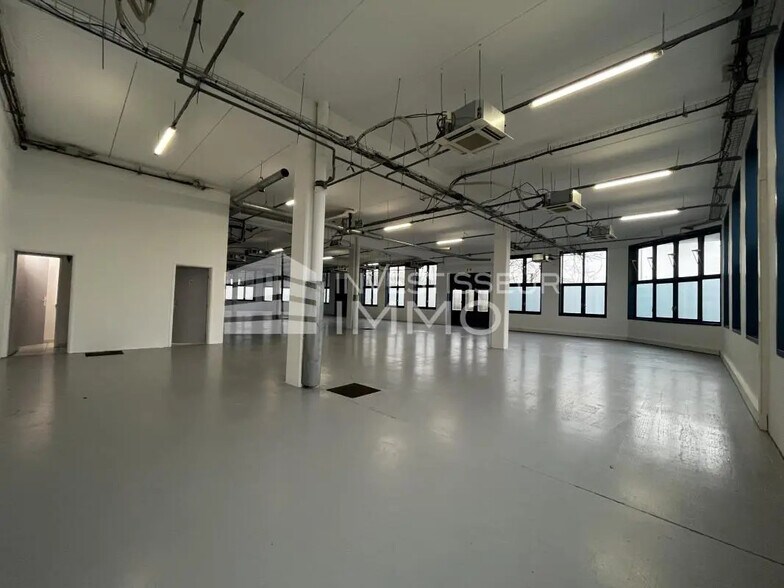 Flex in Fresnes for lease - Building Photo - Image 2 of 10