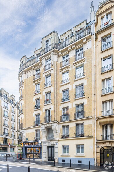 Rue Haxo, Paris for sale - Building Photo - Image 3 of 4