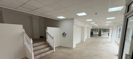 Market Pl, Tamworth for lease Interior Photo- Image 2 of 4