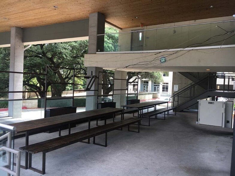 3715 S 1st St, Austin, TX for lease - Interior Photo - Image 2 of 5