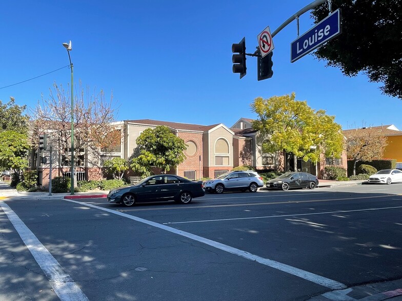 301 E Glenoaks Blvd, Glendale, CA for lease - Primary Photo - Image 1 of 3