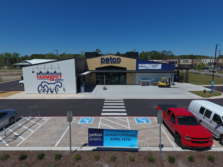 Petco green outlet acres