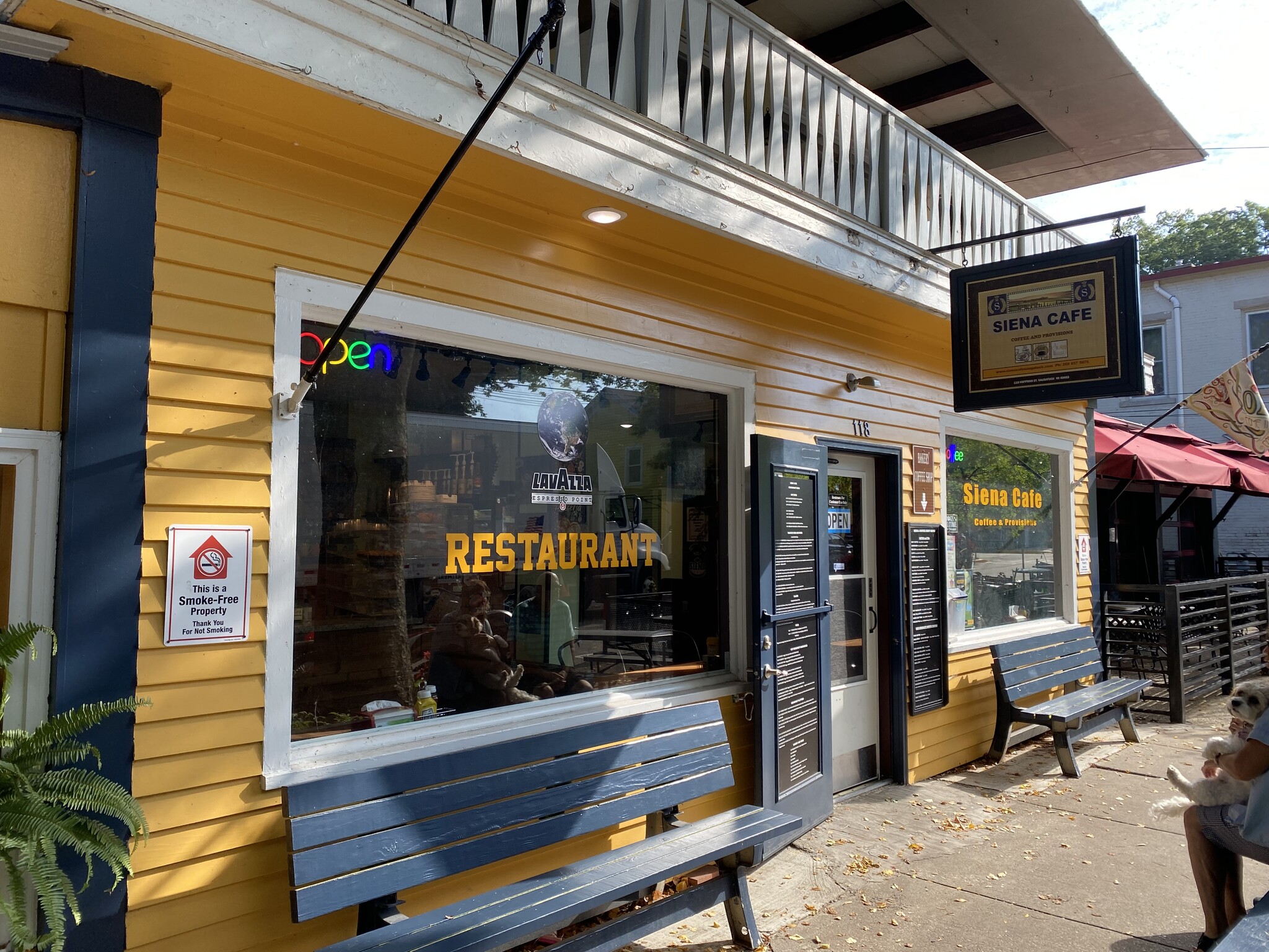 118 Hoffman St, Saugatuck, MI for lease Interior Photo- Image 1 of 7