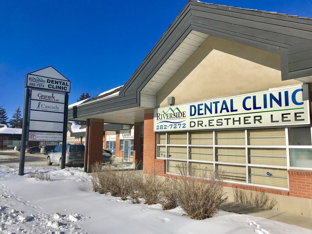 2626 Parkdale Blvd NW, Calgary, AB T2N 3S6