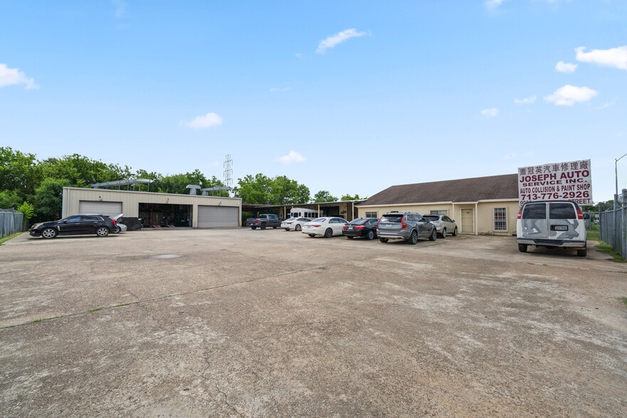9903 Honeywell St, Houston, TX for sale - Building Photo - Image 1 of 18