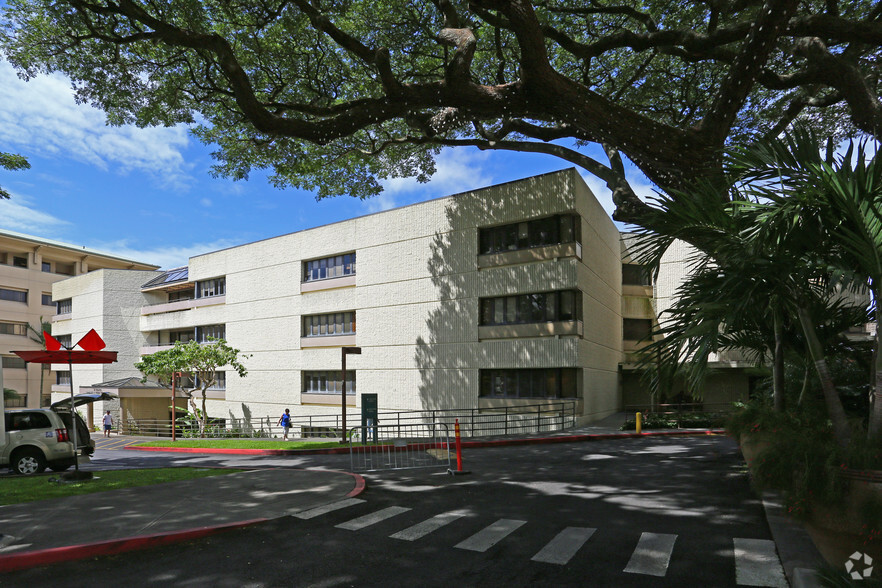 2228-2230 Liliha St, Honolulu, HI for lease - Building Photo - Image 2 of 11