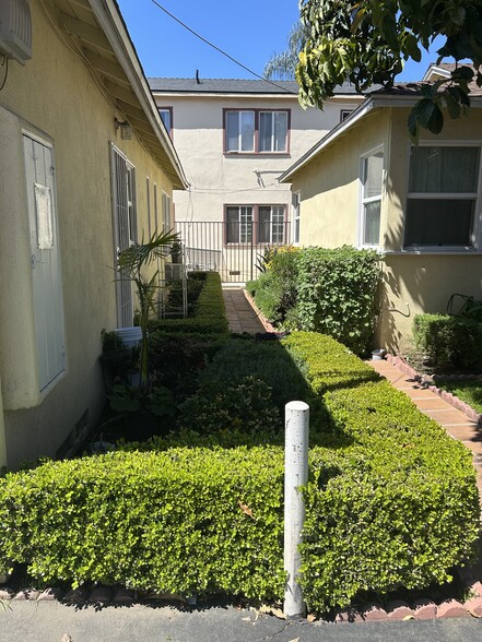 14757 Sylvan St, Van Nuys, CA for sale - Building Photo - Image 3 of 6