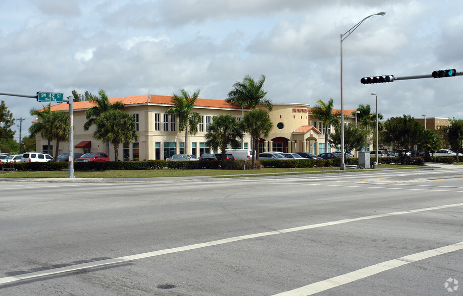 13155 SW 42nd St, Miami, FL for sale - Primary Photo - Image 1 of 1