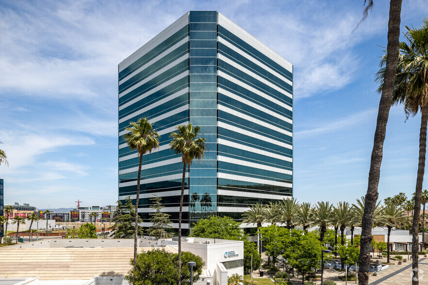 500 N State College Blvd, Orange, CA for lease - Building Photo - Image 1 of 1