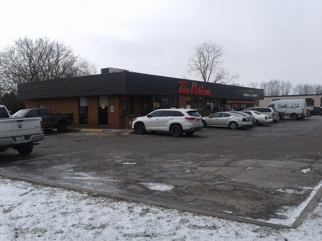 224-228 Dundas St, Woodstock, ON for sale Building Photo- Image 1 of 1