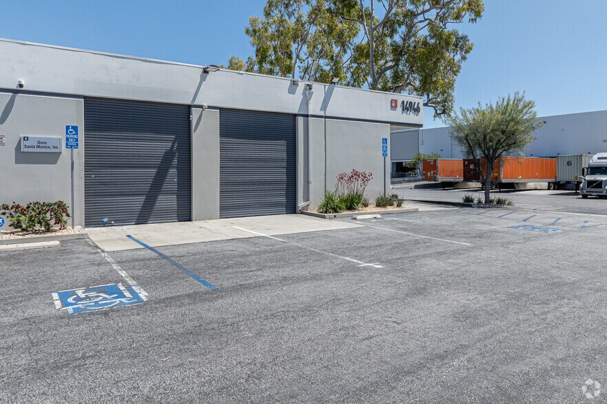 14946 Shoemaker Ave, Santa Fe Springs, CA for lease - Building Photo - Image 3 of 7