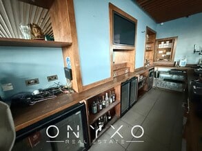 9 Higham Mews, Northolt for lease Interior Photo- Image 2 of 22