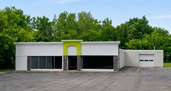 1492 S Southwestern Blvd, West Seneca NY - Storefront