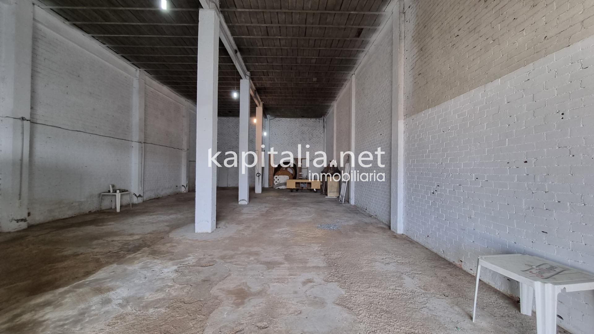 Industrial in Albaida, Valencia for sale Building Photo- Image 1 of 5