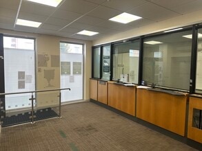 12 High St, Newtown for lease Interior Photo- Image 2 of 19