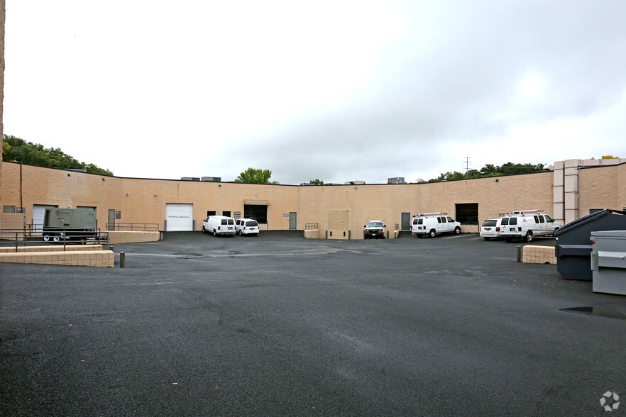 7660-7716 Golden Triangle Dr, Eden Prairie, MN for lease - Building Photo - Image 2 of 4