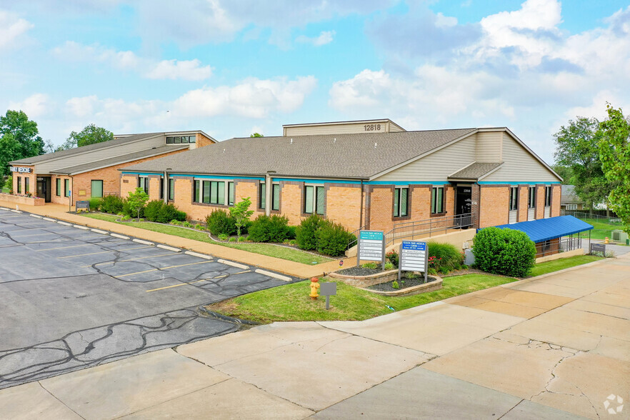 12810-12818 Tesson Ferry Rd, Saint Louis, MO for lease - Primary Photo - Image 1 of 6