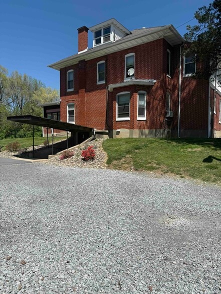 15250 Kutztown Rd, Kutztown, PA for sale - Building Photo - Image 2 of 15