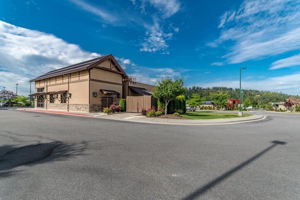 19251927 W Riverstone Dr, Coeur d'Alene, ID, 83814 Restaurant