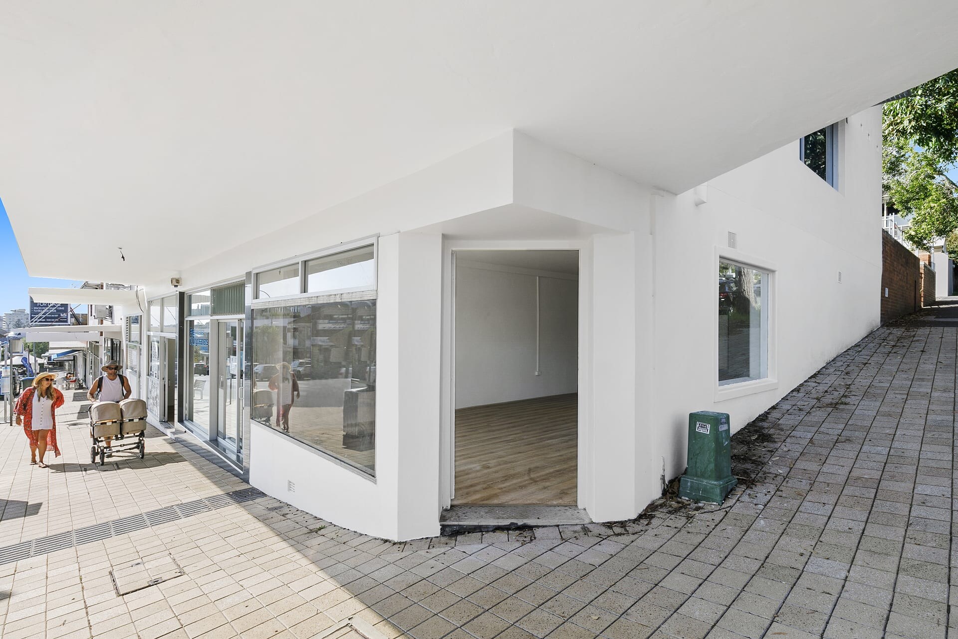 28 Lawrence St, Freshwater for lease Building Photo- Image 1 of 4