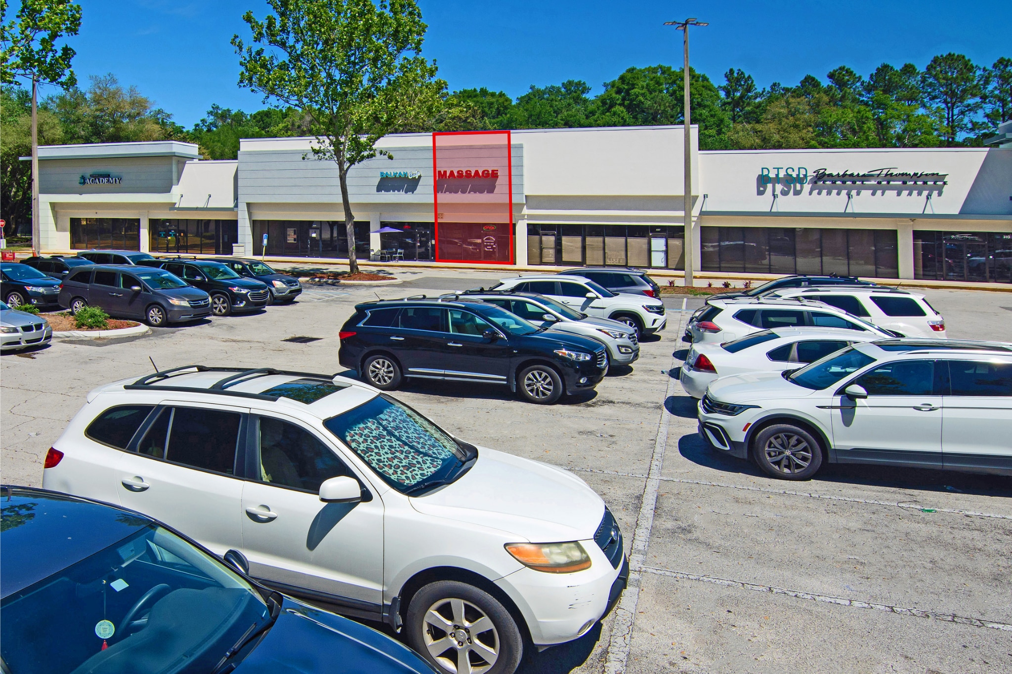 8595 Beach Blvd, Jacksonville, FL for lease Interior Photo- Image 1 of 1