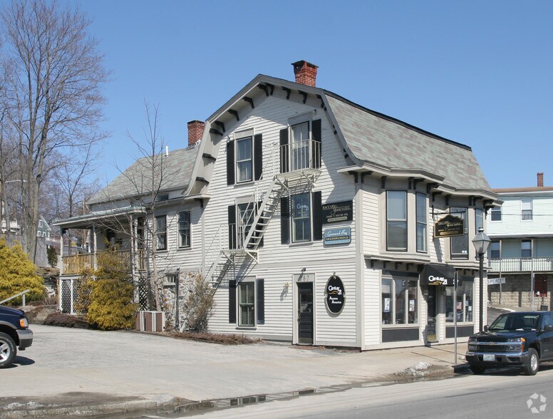 387 Main St, East Greenwich, RI for sale - Building Photo - Image 1 of 1