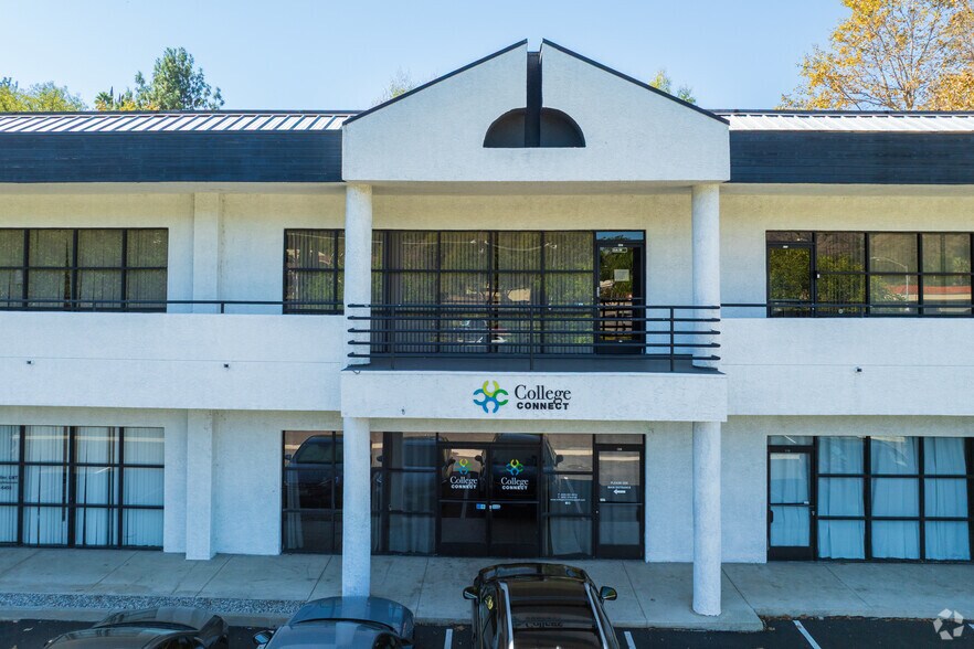 1340 E Route 66, Glendora, CA for lease - Building Photo - Image 2 of 6