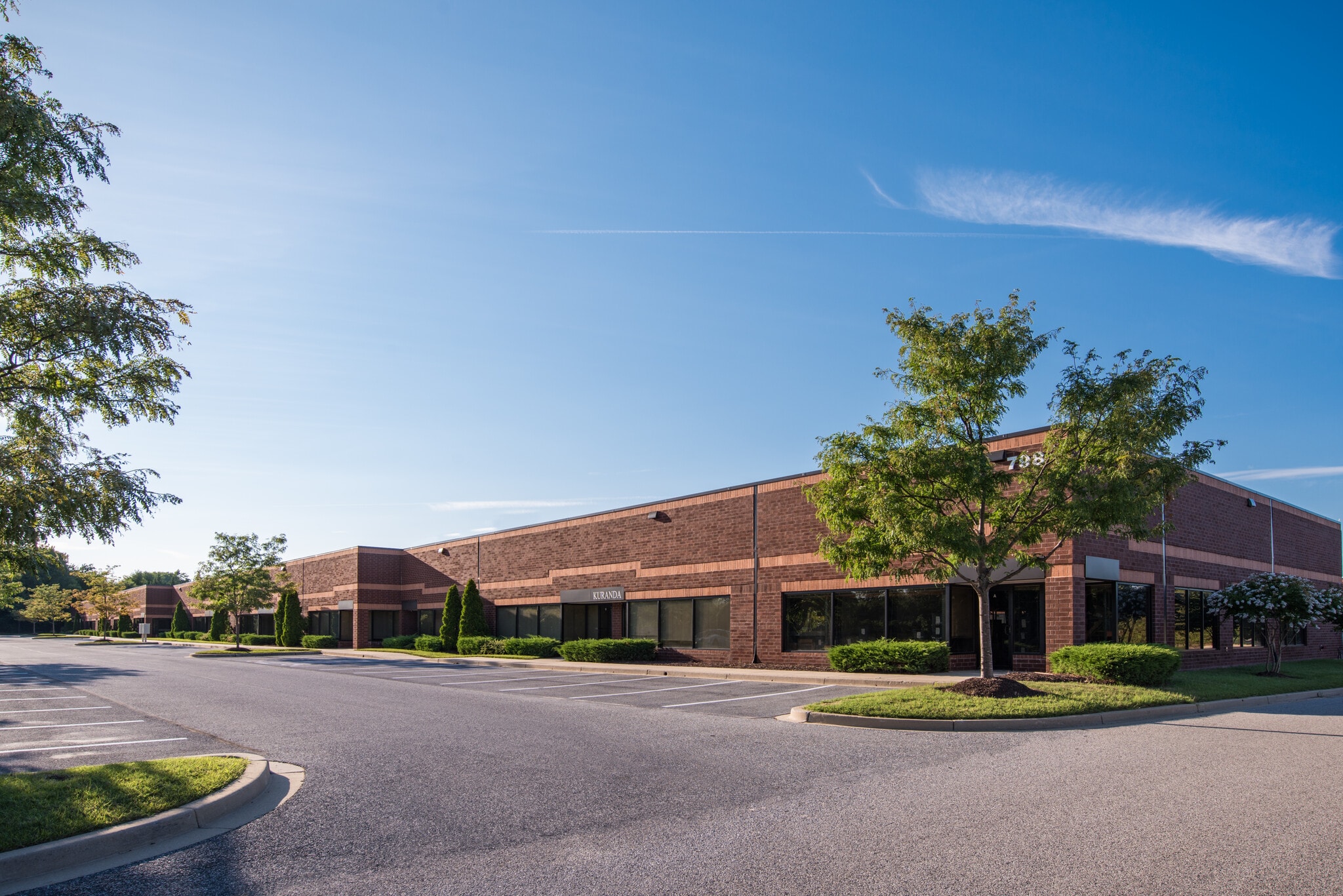 910 Cromwell Park Dr, Glen Burnie, MD for lease Interior Photo- Image 1 of 2