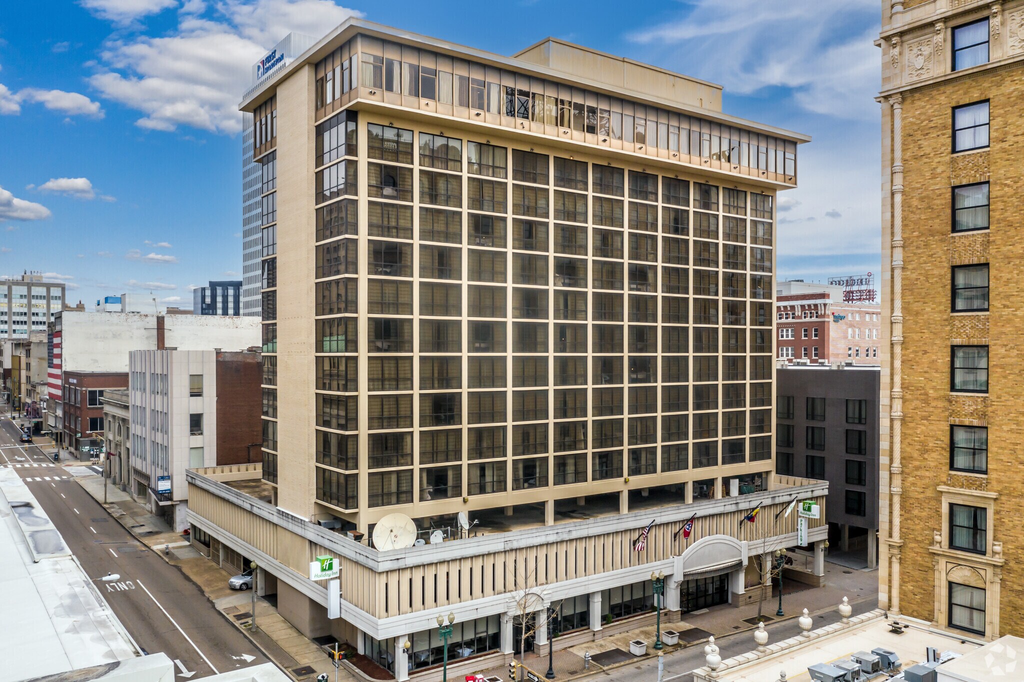 160 Union Ave, Memphis, TN for sale Primary Photo- Image 1 of 1