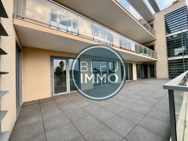 Location Bureaux 229 m²